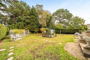 Photo 8- click for photo gallery